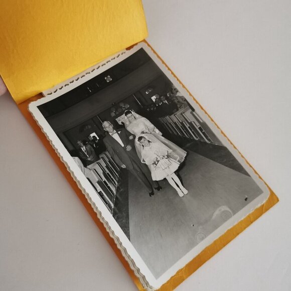1961 Wedding Photos Kodak Yellow Album Prints Quebec Mariage - Picture 4 of 6